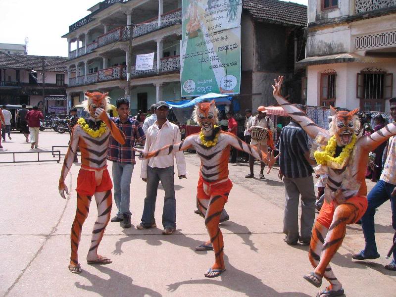 huli vesha huli vesha