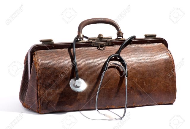27151439-Old-brown-leather-doctors-bag-with-a-stethoscope-looped-around-the-handle-in-a-medical-and-healthcar-Stock-Photo